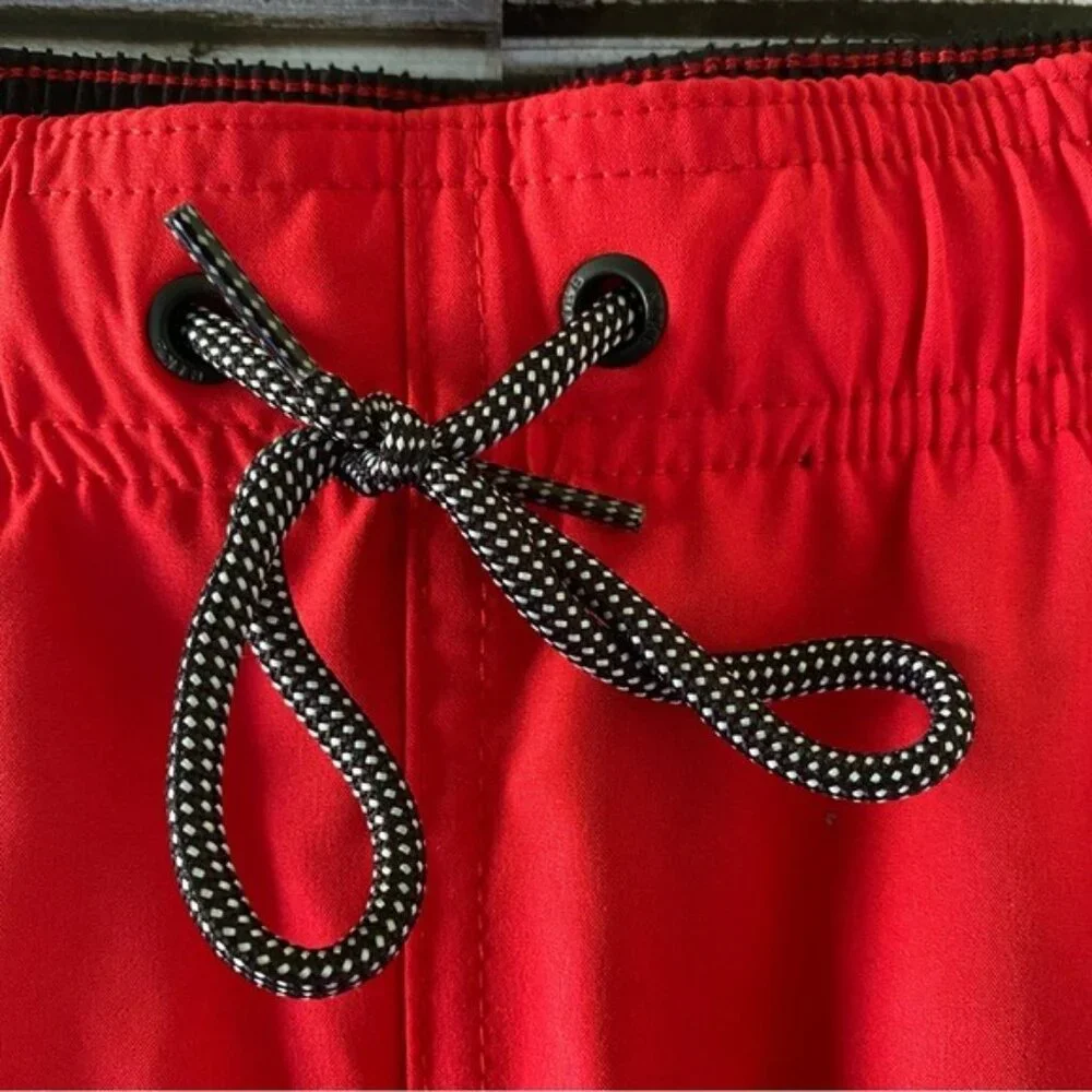 Nike‎ Men's Swim Trunks Size L Red Black Drawstring Waist Pockets Logo